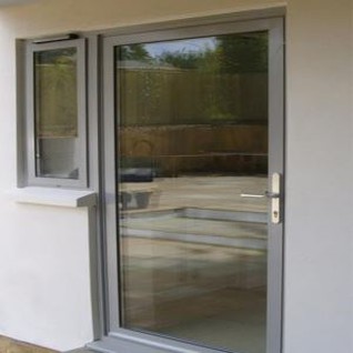 Solo puertas aluminio
