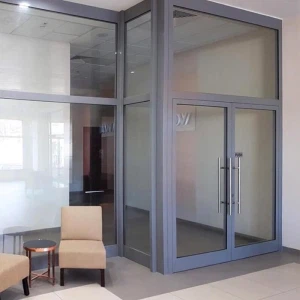 Las puertas del patio