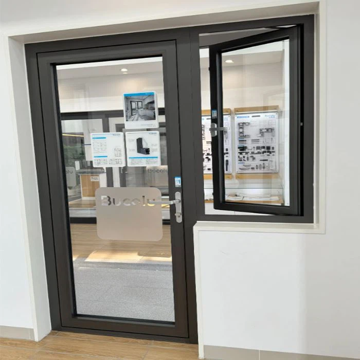 Puerta de aluminio con ventana