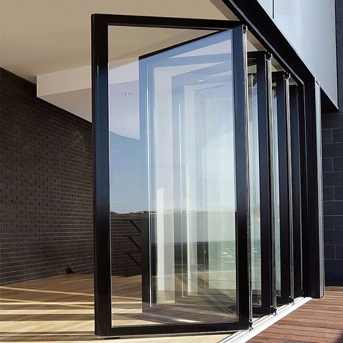 Puertas correderas y plegables de aluminio.